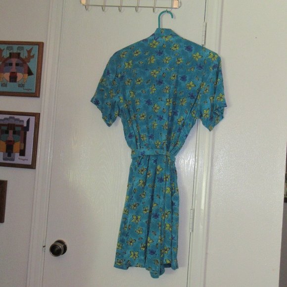 Large Short Sleeve Floral Rayon Romper - Picture 3 of 5